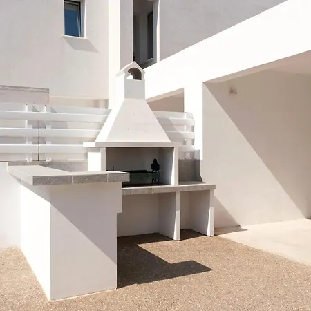 Pearly Sands 3 Bdrm With Big Pvt Pool In Protaras