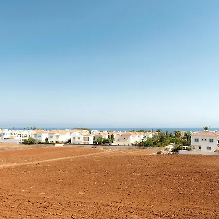 Pearly Sands 3 Bdrm With Big Pvt Pool In * Protaras