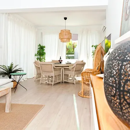 Pearly Sands 3 Bdrm With Big Pvt Pool In Villa