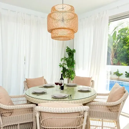 Pearly Sands 3 Bdrm With Big Pvt Pool In